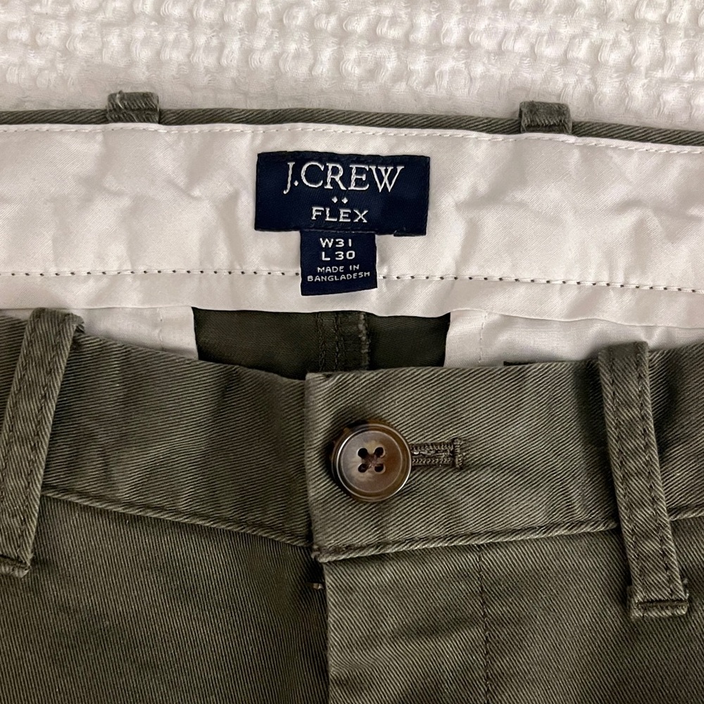 J. Crew Men's Olive Flex Chinos